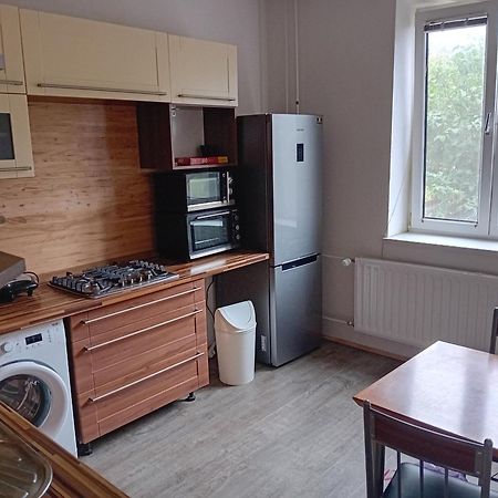 Holub Apartment In City Centrum Komarov المظهر الخارجي الصورة