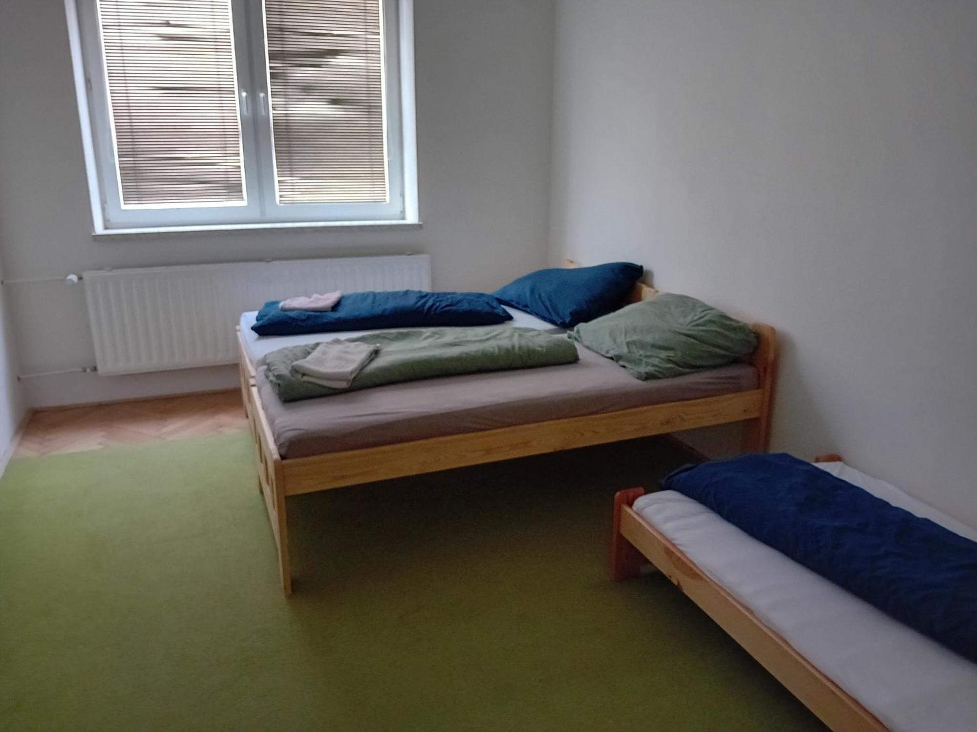 Holub Apartment In City Centrum Komarov المظهر الخارجي الصورة