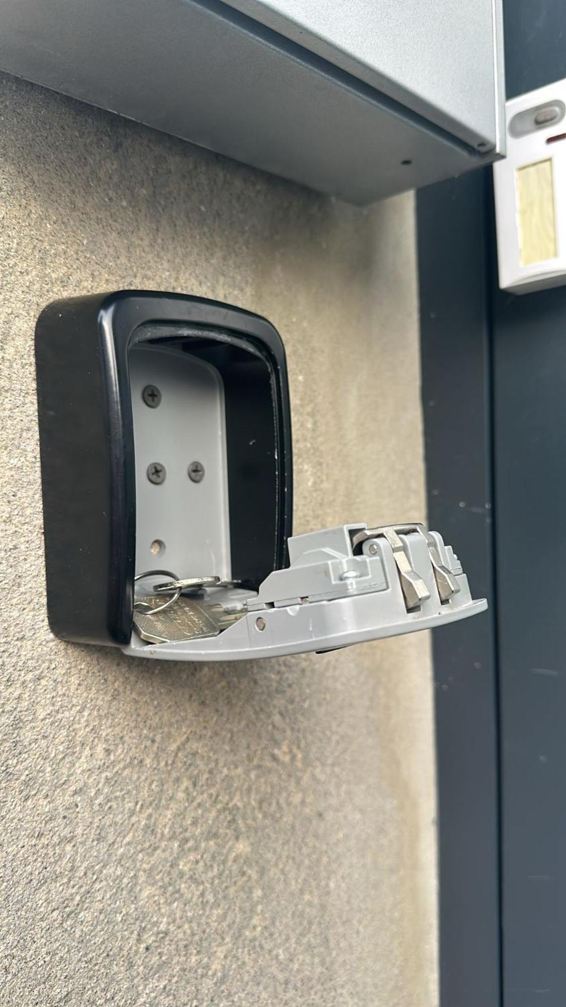 Holub Apartment In City Centrum Komarov المظهر الخارجي الصورة